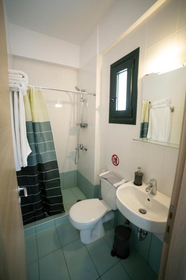 Eri Rooms To Let Ráhesz Kültér fotó