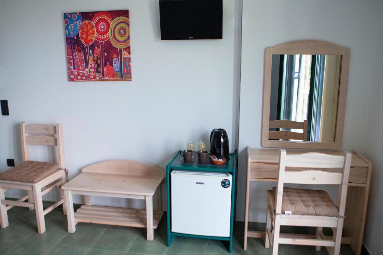 Eri Rooms To Let Ráhesz Kültér fotó