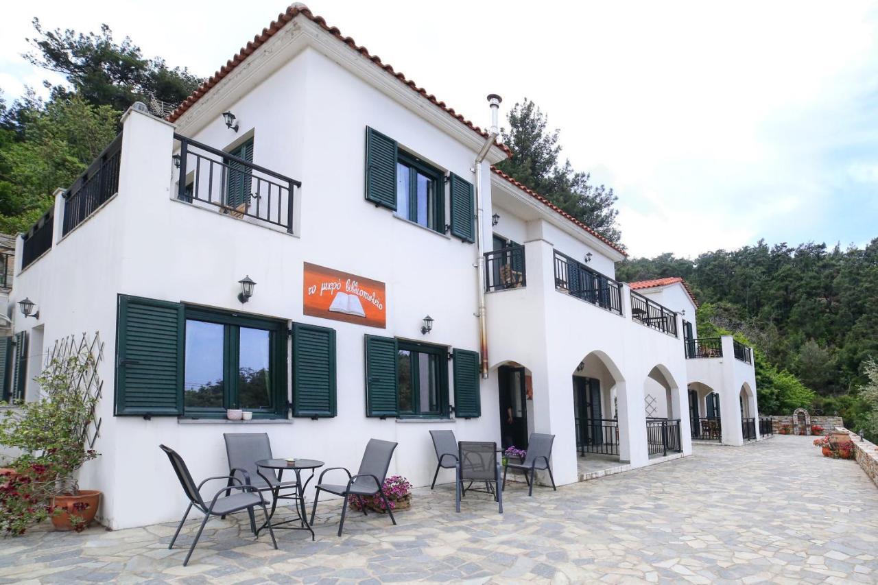 Eri Rooms To Let Ráhesz Kültér fotó